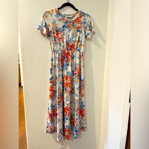 Women’s maxi dress size small